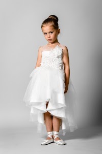 Agata Maria Couture Bespoke Bridal Wear and Luxury Flower Girl Dresses 1075790 Image 1